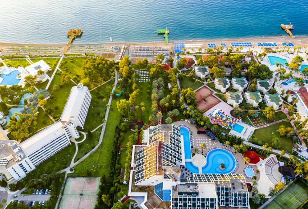 QUEEN'S PARK GÖYNÜK